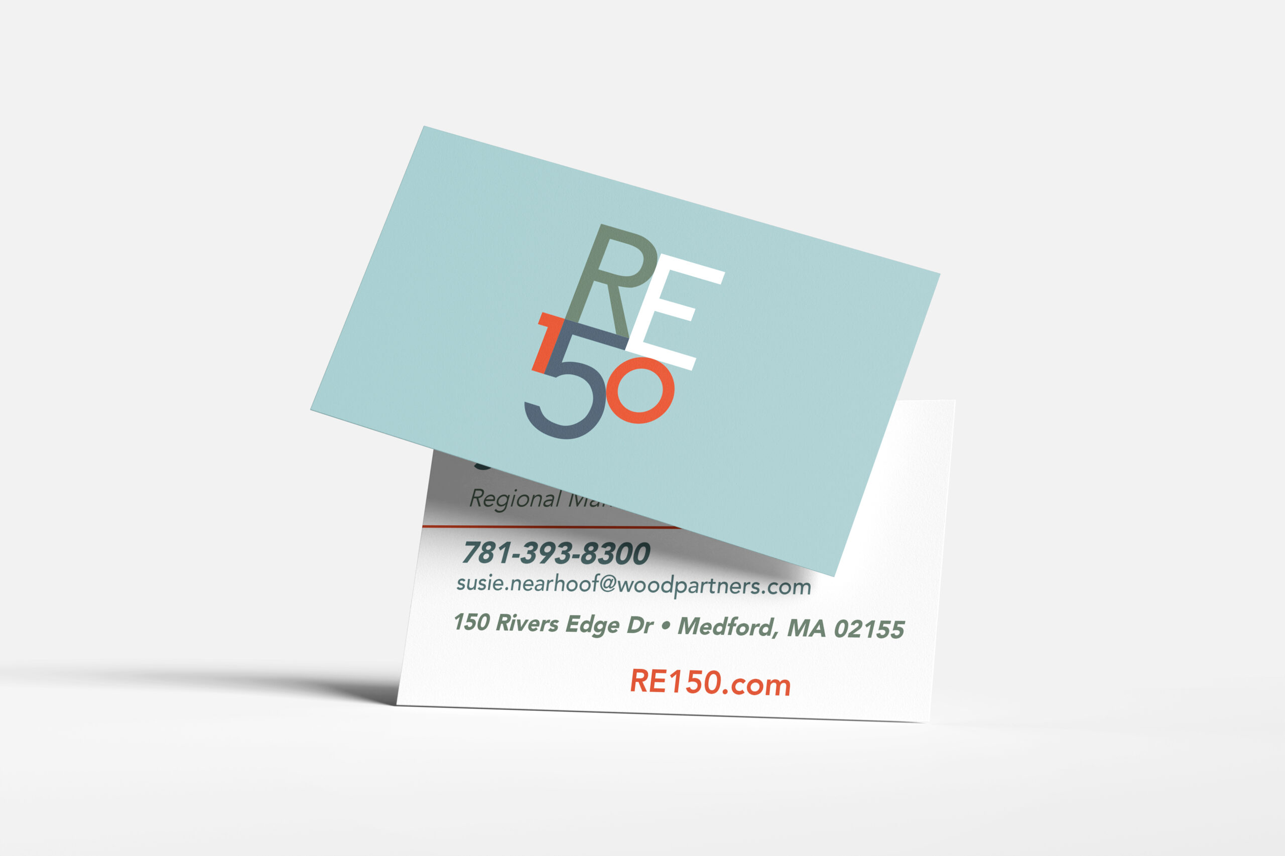 RE150-Business Card Mockup